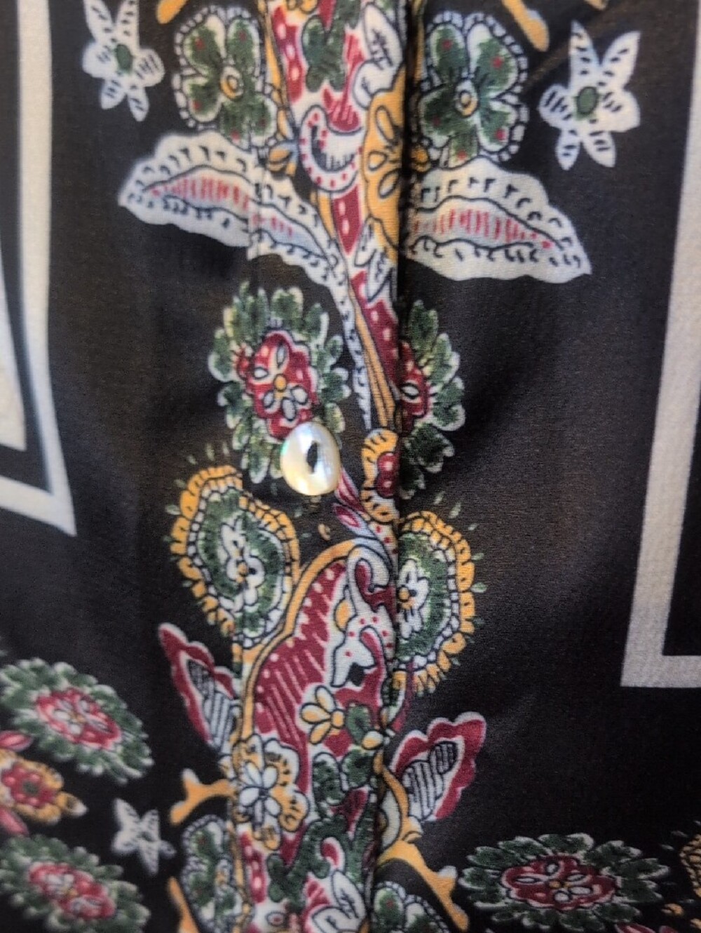 Umgee Black Multicolor Paisley & Geometric Button Blouse Size XL NWOT - Picture 6 of 8